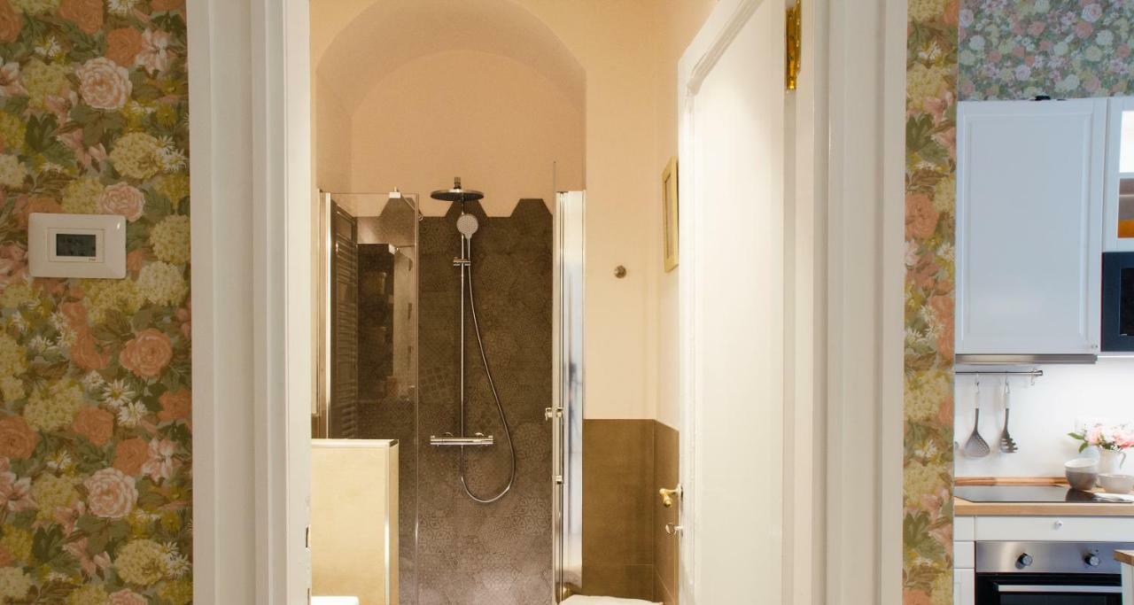 ALTIDO Charming 1BR Flat in Como Exterior foto