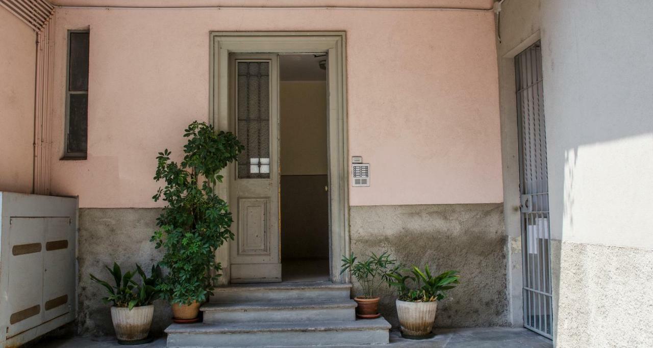 ALTIDO Charming 1BR Flat in Como Exterior foto