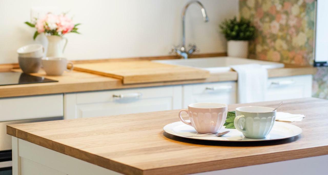 ALTIDO Charming 1BR Flat in Como Exterior foto