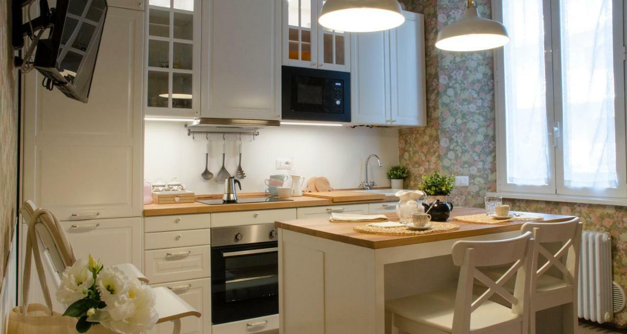ALTIDO Charming 1BR Flat in Como Exterior foto