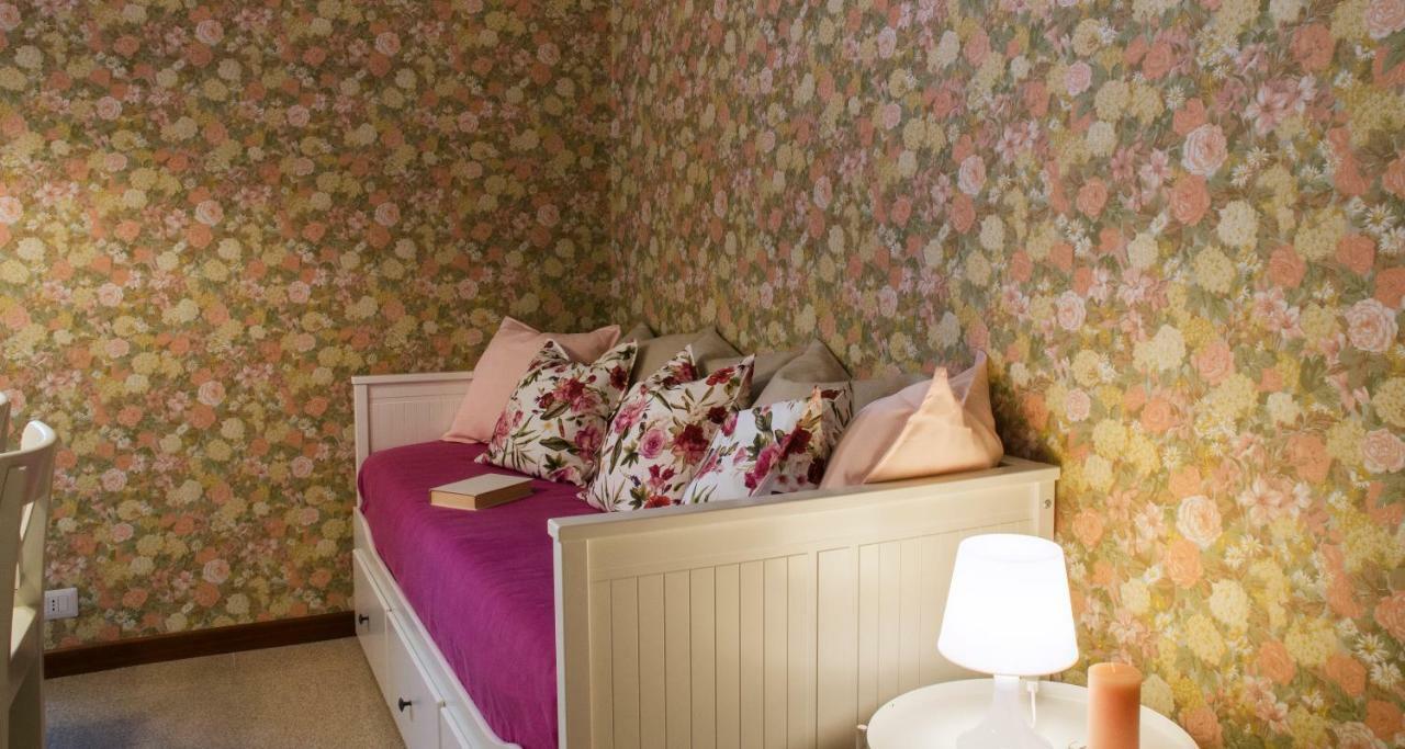 ALTIDO Charming 1BR Flat in Como Exterior foto