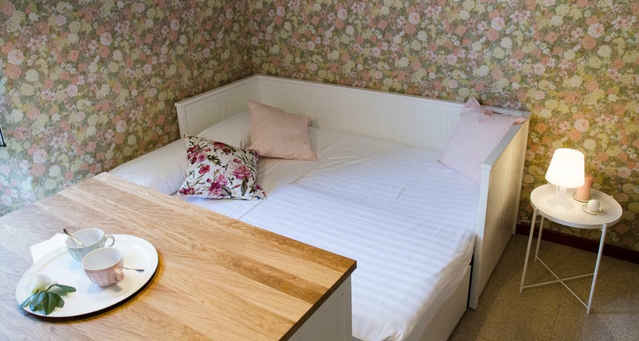 ALTIDO Charming 1BR Flat in Como Exterior foto