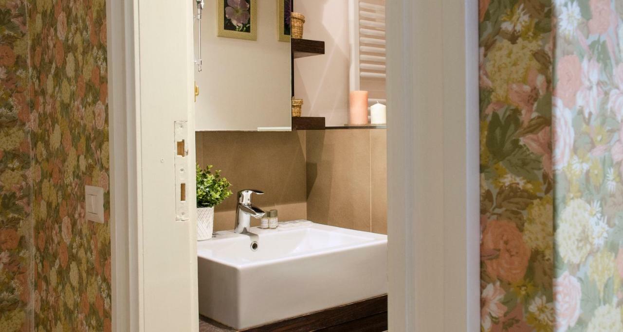 ALTIDO Charming 1BR Flat in Como Exterior foto