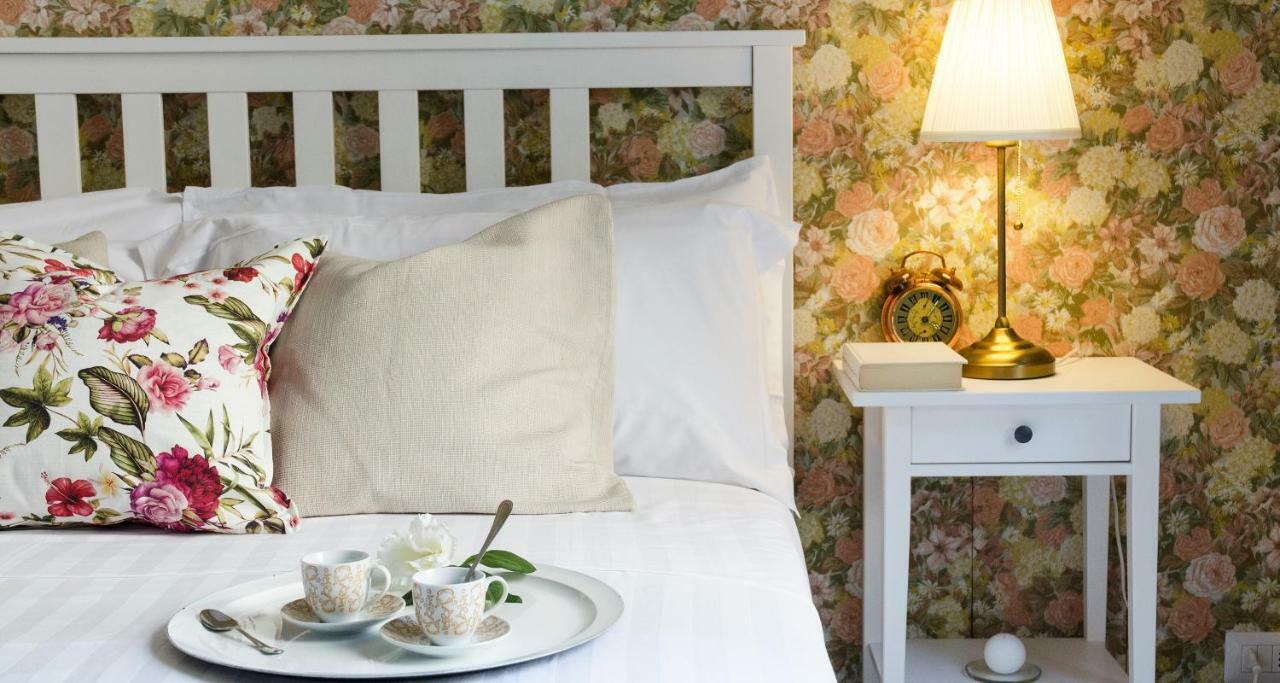 ALTIDO Charming 1BR Flat in Como Exterior foto